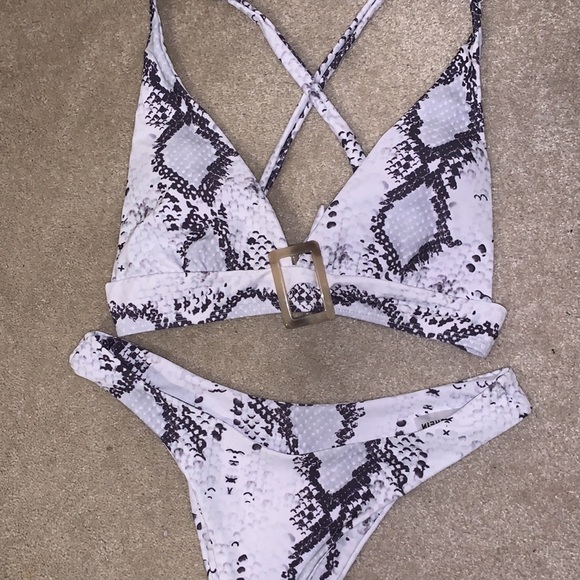 Shein snakeskin print bikini set - Picture 2 of 5